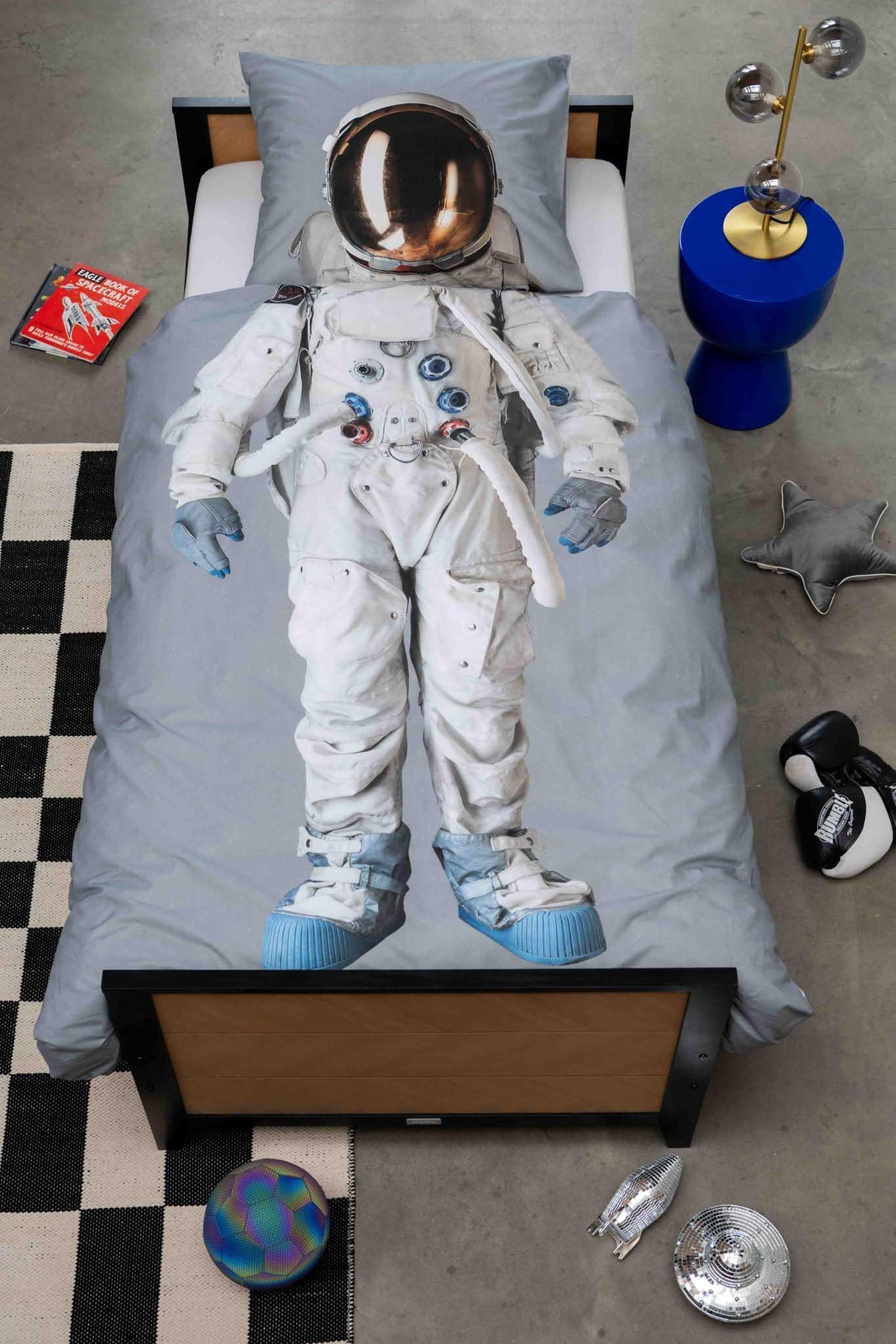 dekbedovertrek astronaut dekbed snurk amsterdam grey grijs ruimte space ruimtepak spacepak