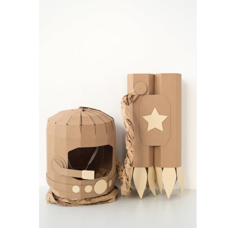 DIY • Astronaut - Helloboy